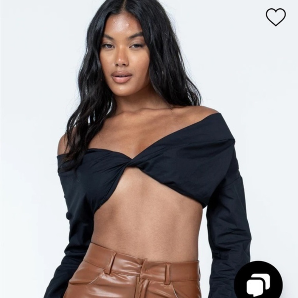 Princess Polly Sold Out Long Sleeve Crop Top. Sz 2 Cotton NWT. Ret $48